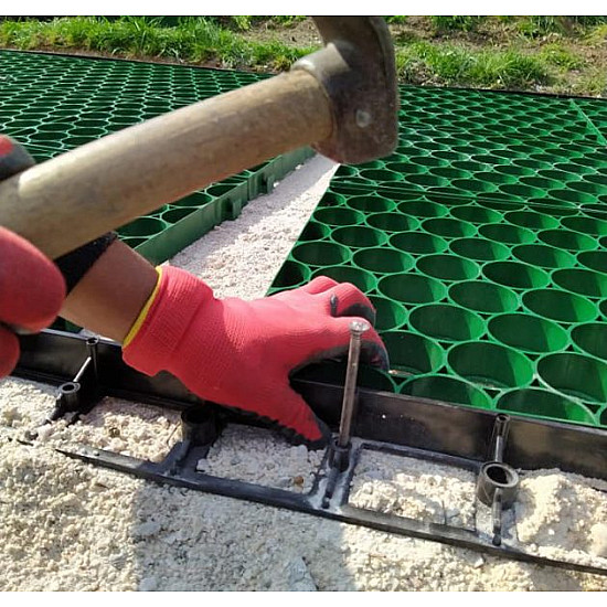 Ландшафтен градински ограничител - бордюр HDPE